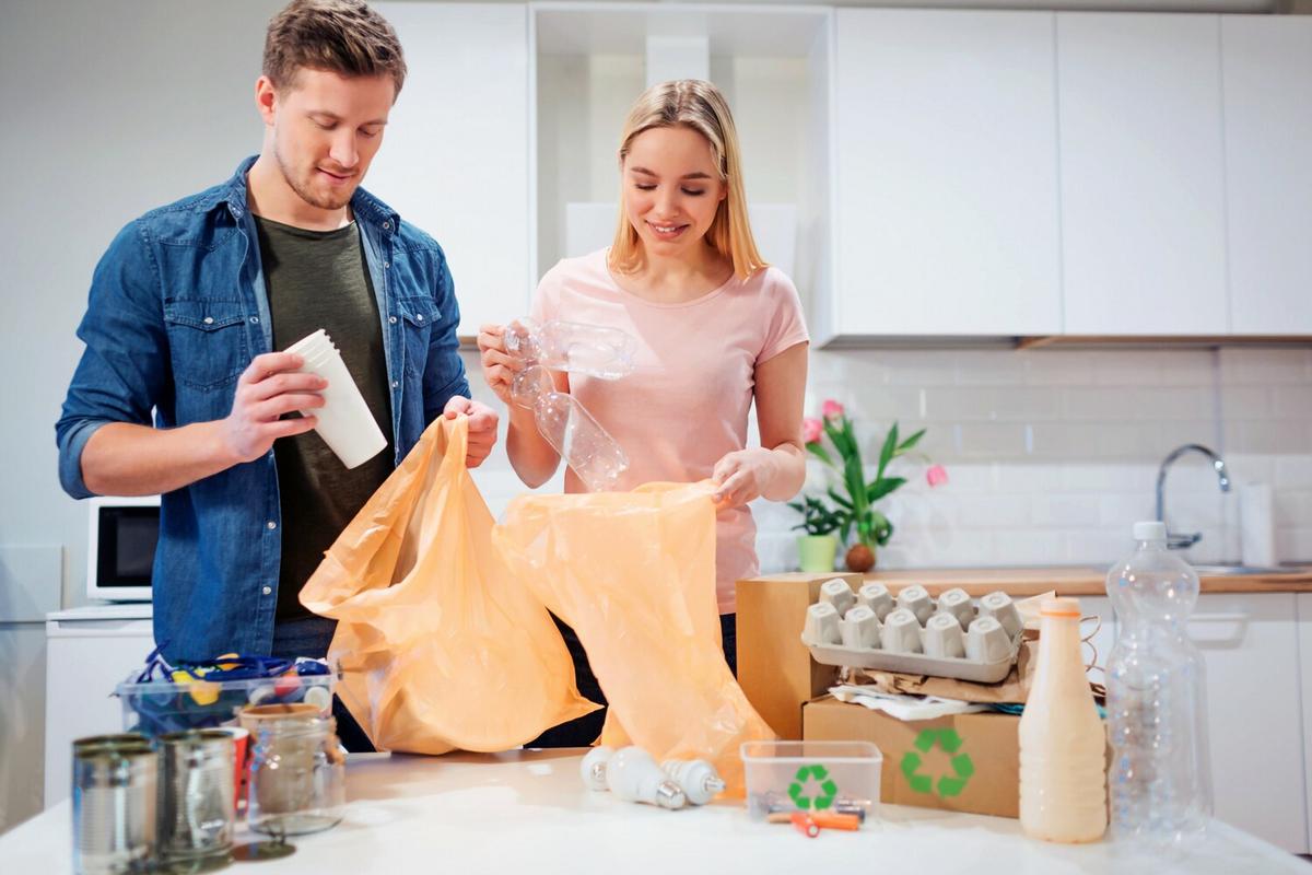 The Rise of Zero-waste Stores: Shopping with the Environment in Mind